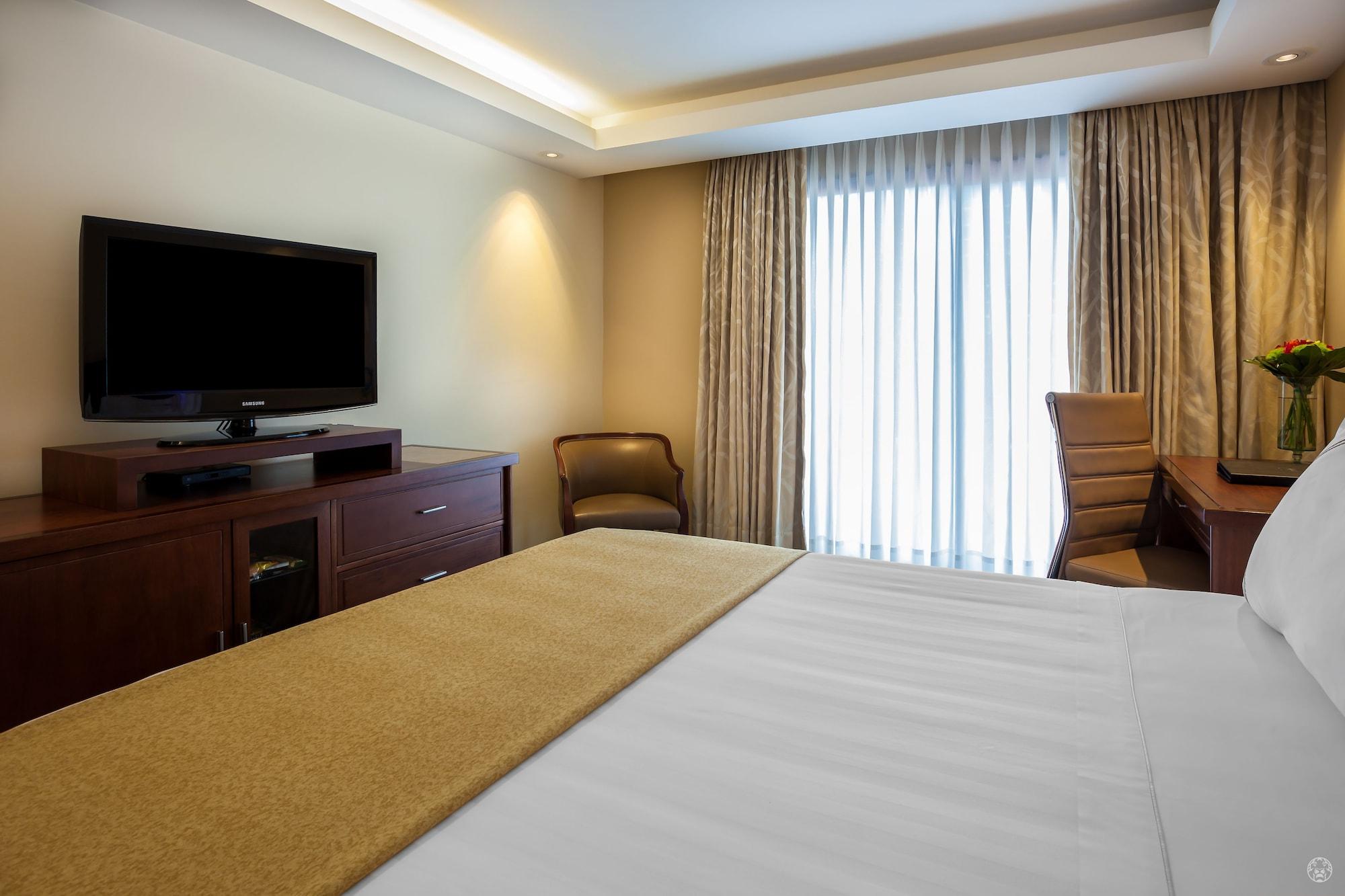 Ghl Hotel Capital Bogota Exterior photo A room at the hotel