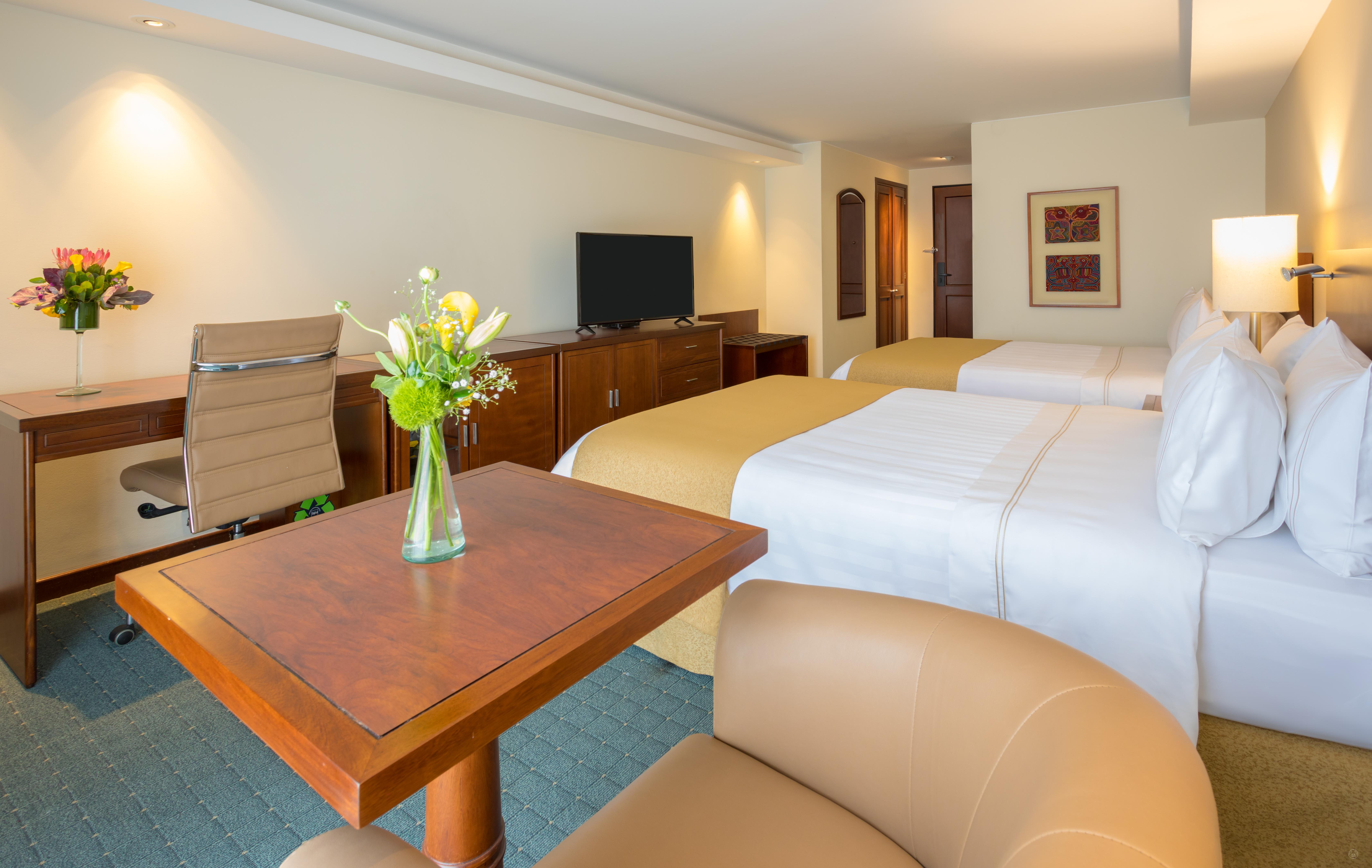 Ghl Hotel Capital Bogota Exterior photo A room at the Hilton San Francisco Airport