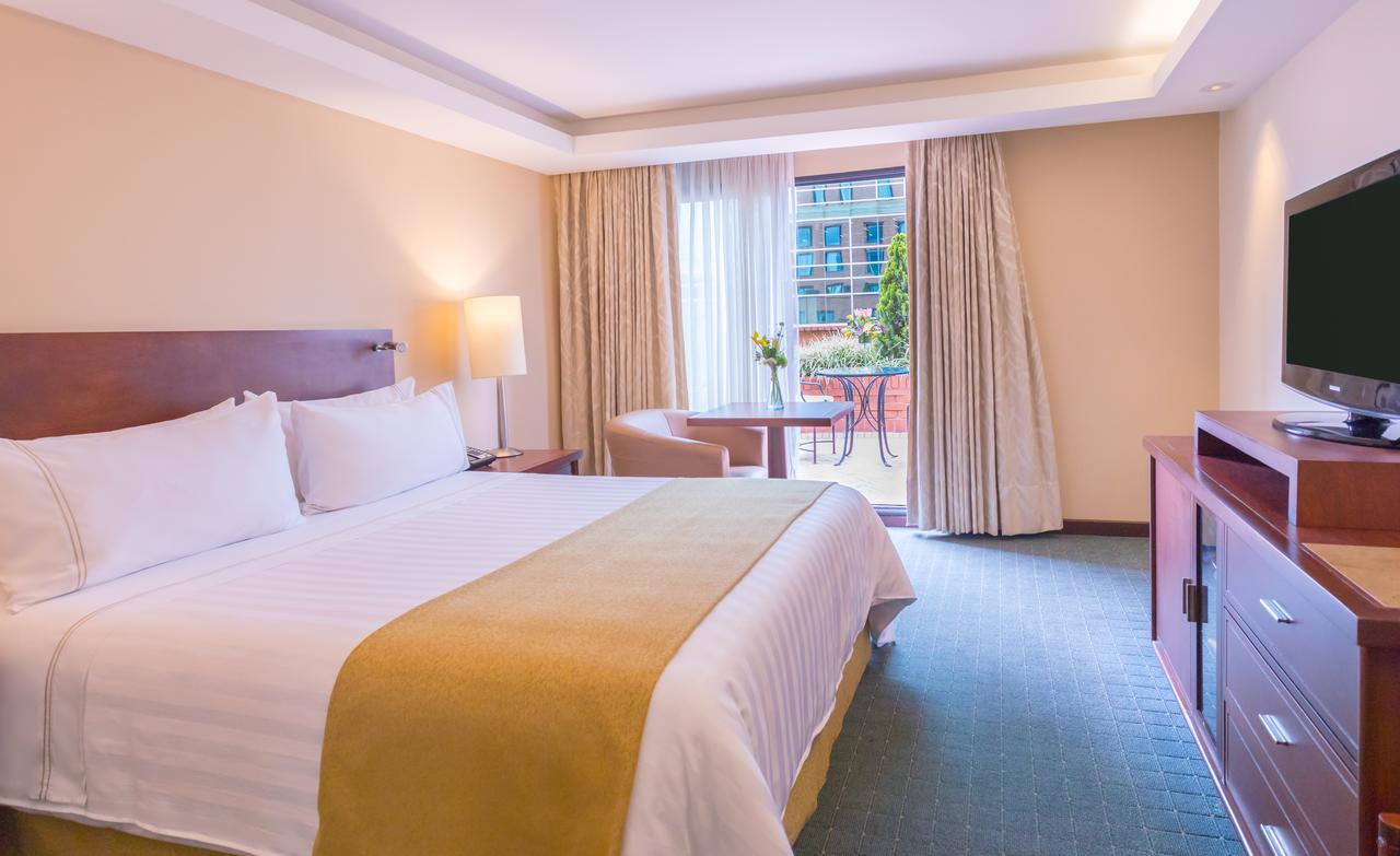 Ghl Hotel Capital Bogota Exterior photo A room at the hotel