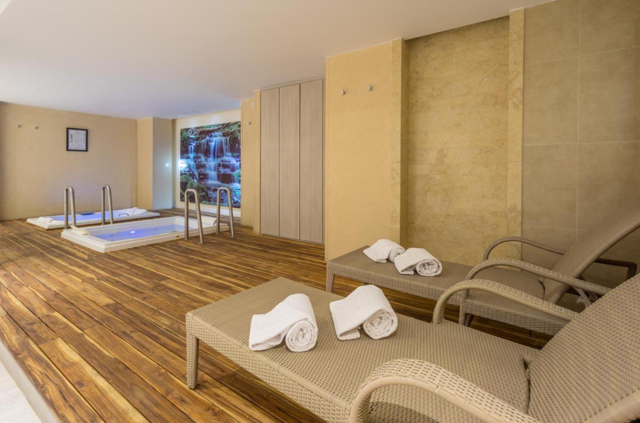 Ghl Hotel Capital Bogota Exterior photo Spa at the Hotel